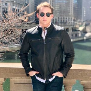 Meet your Posher, Chris